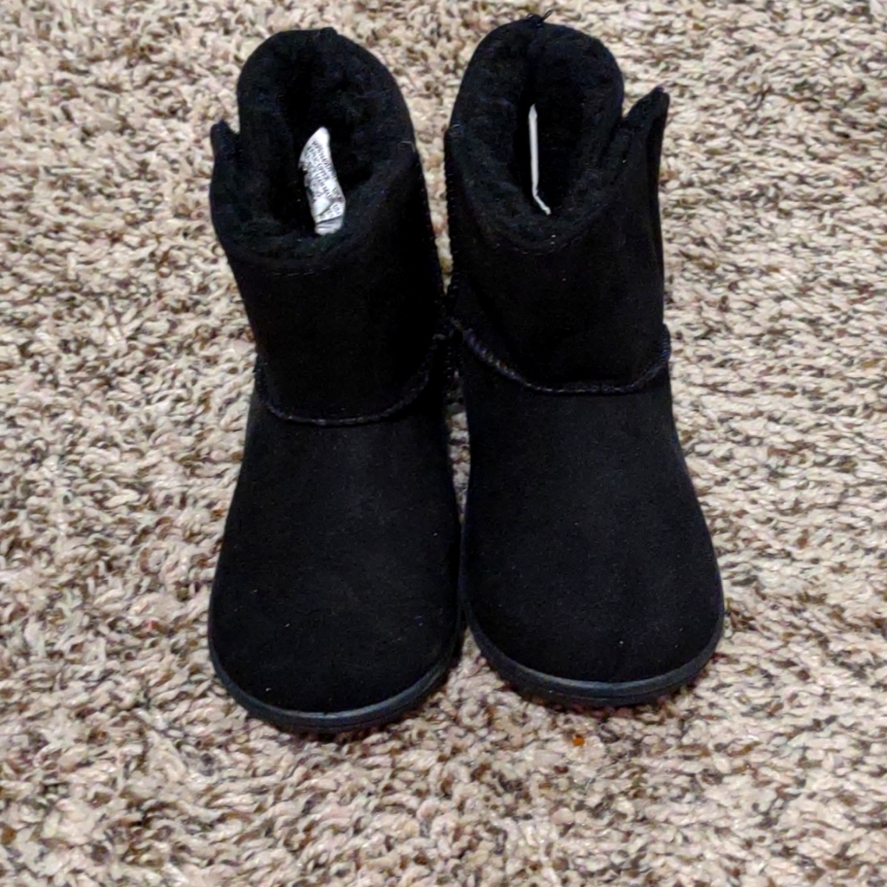 New 5T girls boots